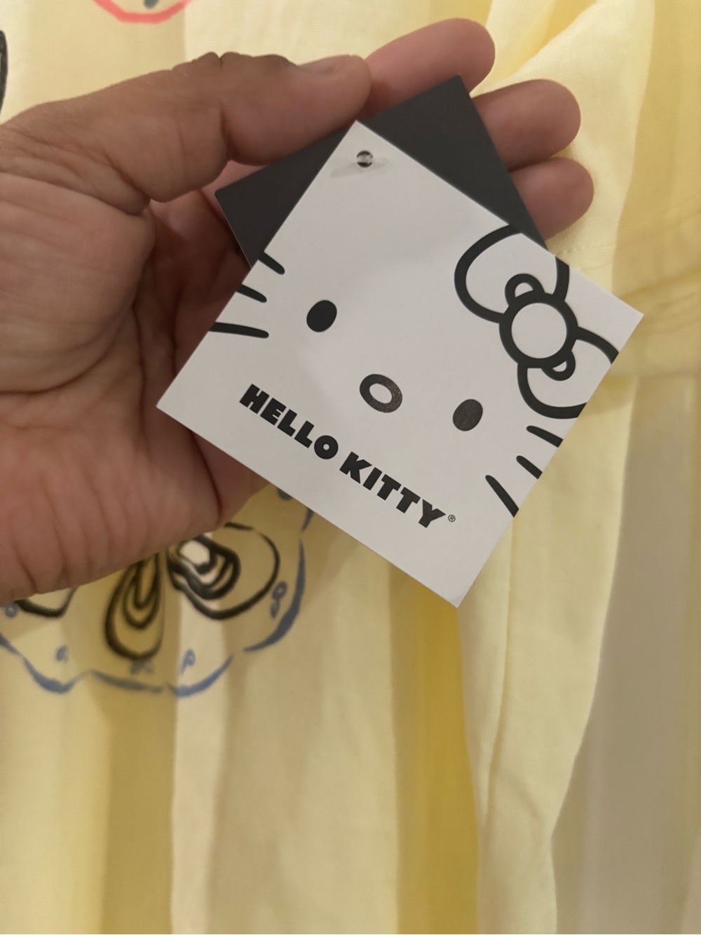 Hello Kitty Food Doodles 2-Piece Pajama Set XL - Picture 6 of 7